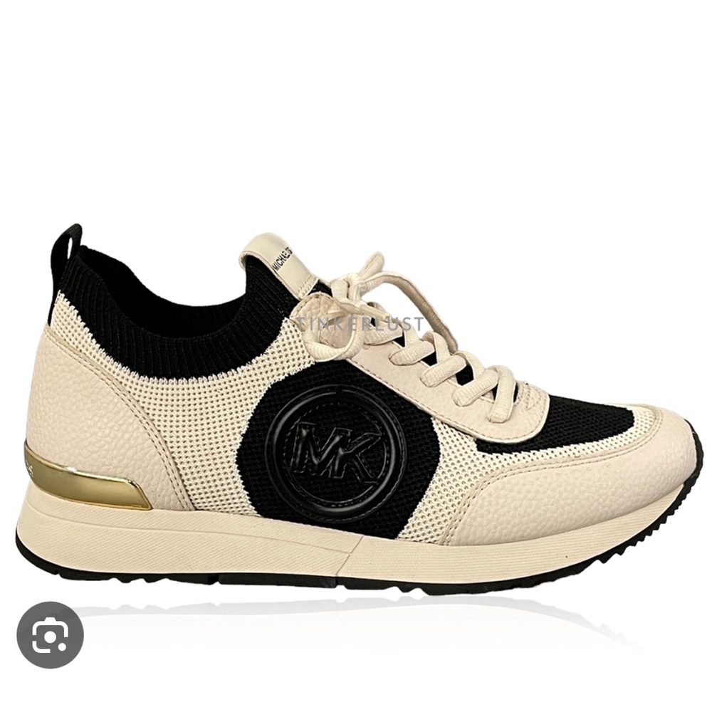 Jenkins B&W knit sneaker 50% off!